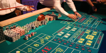 Un joueur de craps gagne 5 millions de dollars en 6 heures